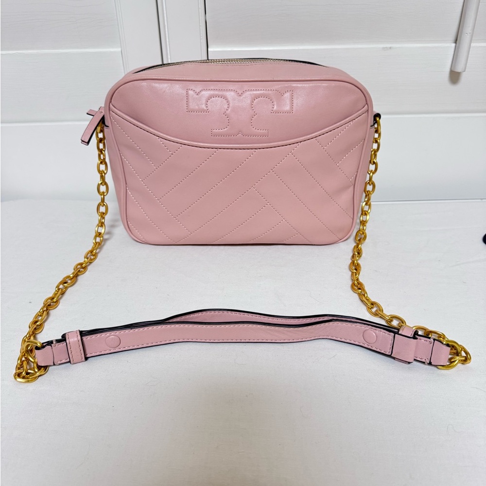 Tory Burch Blush Pink Leather Alexa
Stitch Camera Crossbody Bag